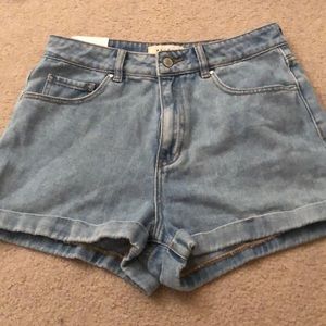 Blue mom jeans shorts